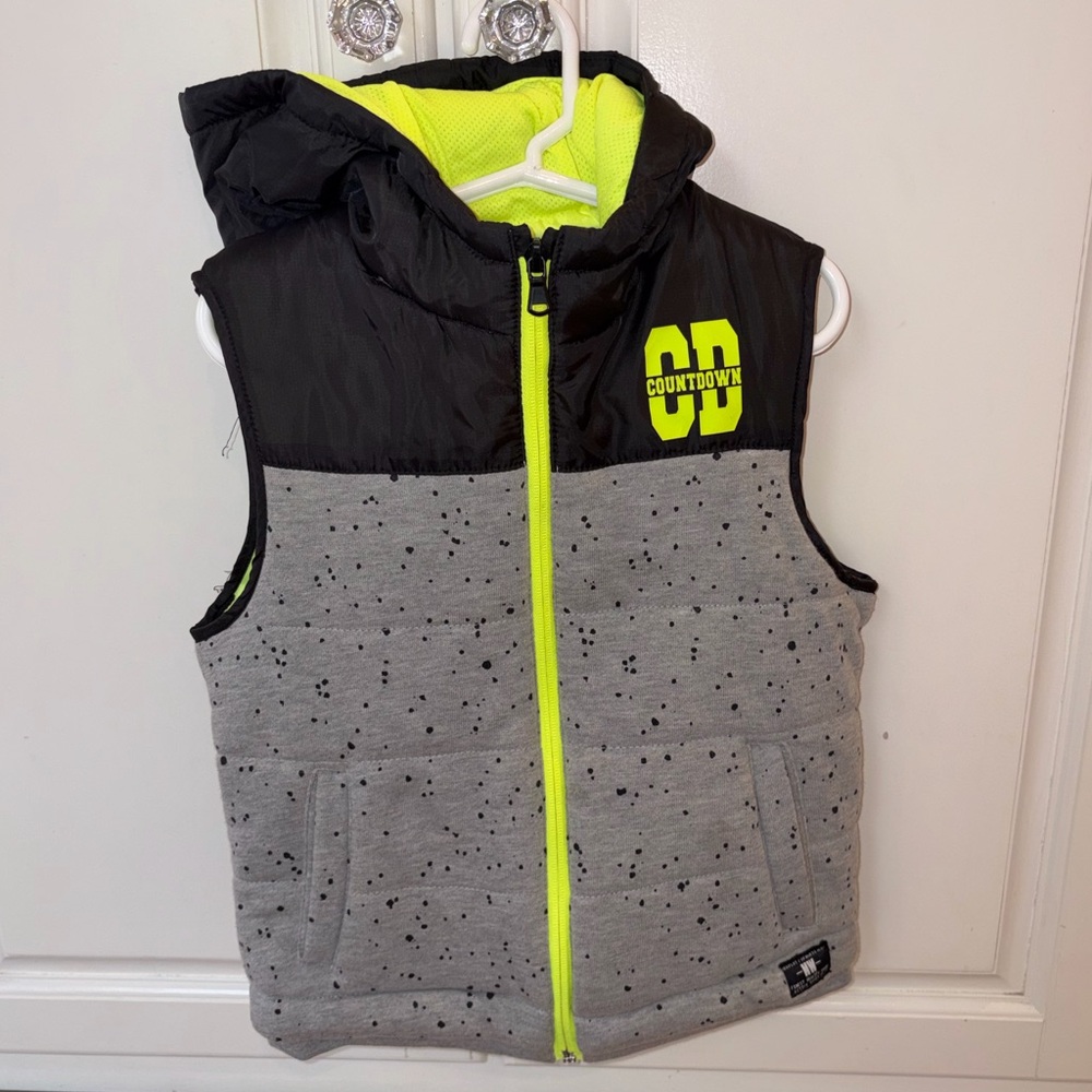 Zara Boys Black Neon Trim Hooded Puffer Vest - Gray & Neon Yellow